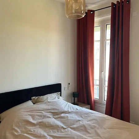 L'elegance A La Parisienne Apartment *